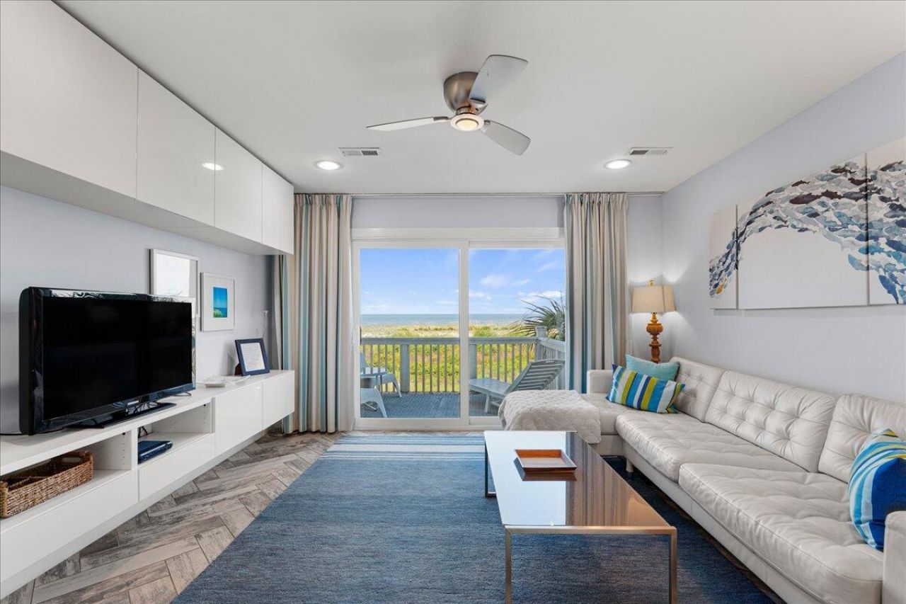 4 Harbor Drive Photo 8