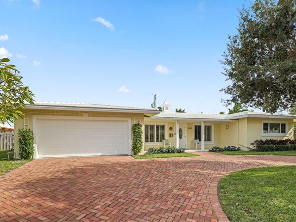 4220 NE 26th Terrace, Lighthouse Point, FL 33064