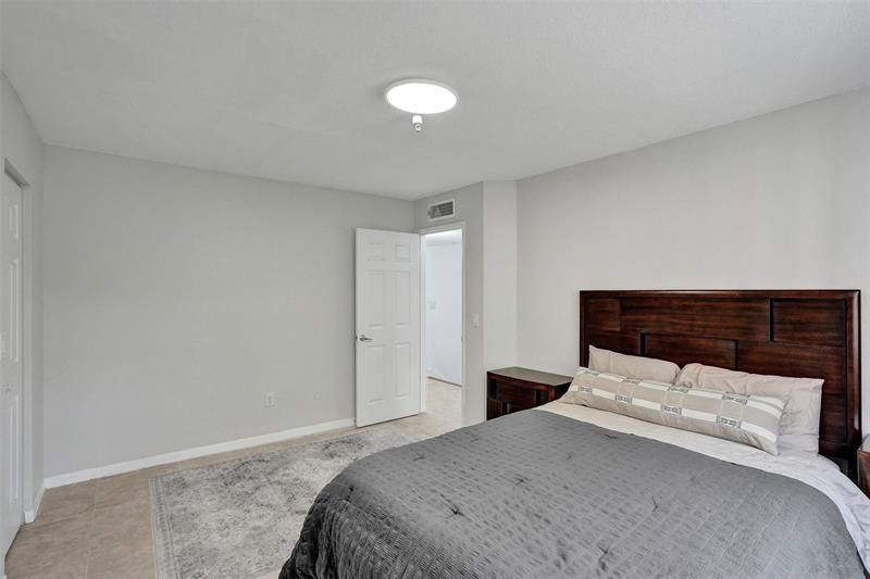 127 Yacht Club Way, Unit 112, Hypoluxo, FL 33462 Photo