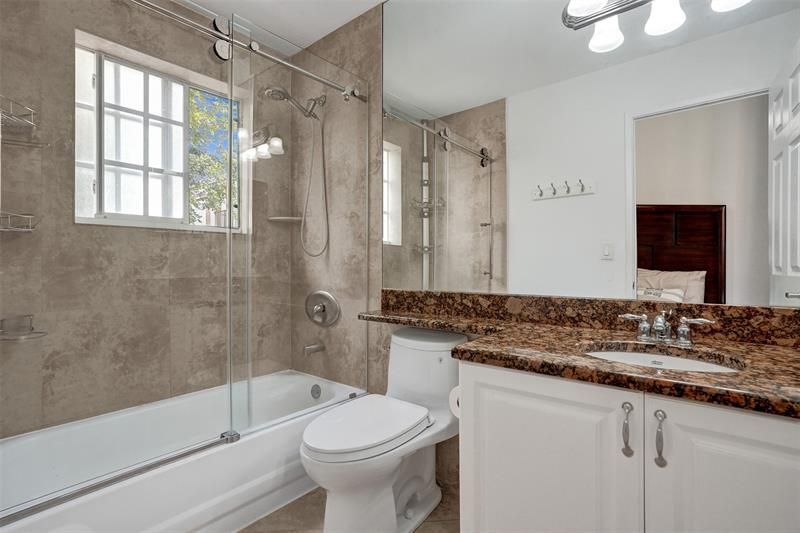 127 Yacht Club Way, Unit 112, Hypoluxo, FL 33462 Photo