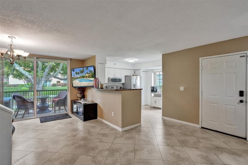 127 Yacht Club Way, Unit 112, Hypoluxo, FL 33462 Photo