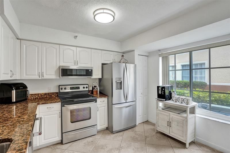 127 Yacht Club Way, Unit 112, Hypoluxo, FL 33462 Photo