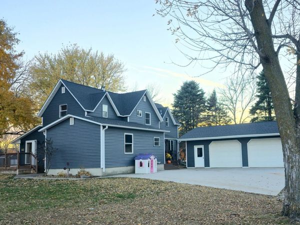 600 Birch Avenue N, New Richland, MN 56072