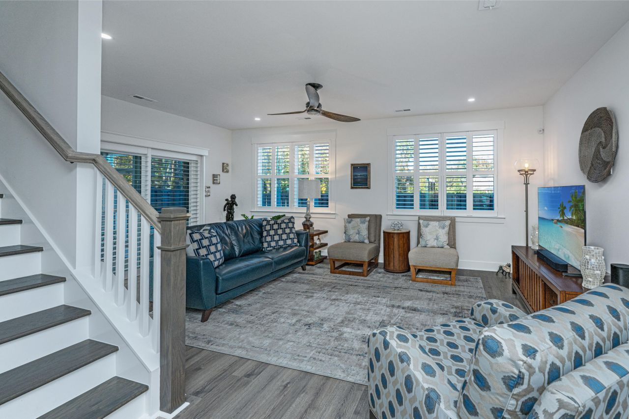 204 Saunter Court Photo 14