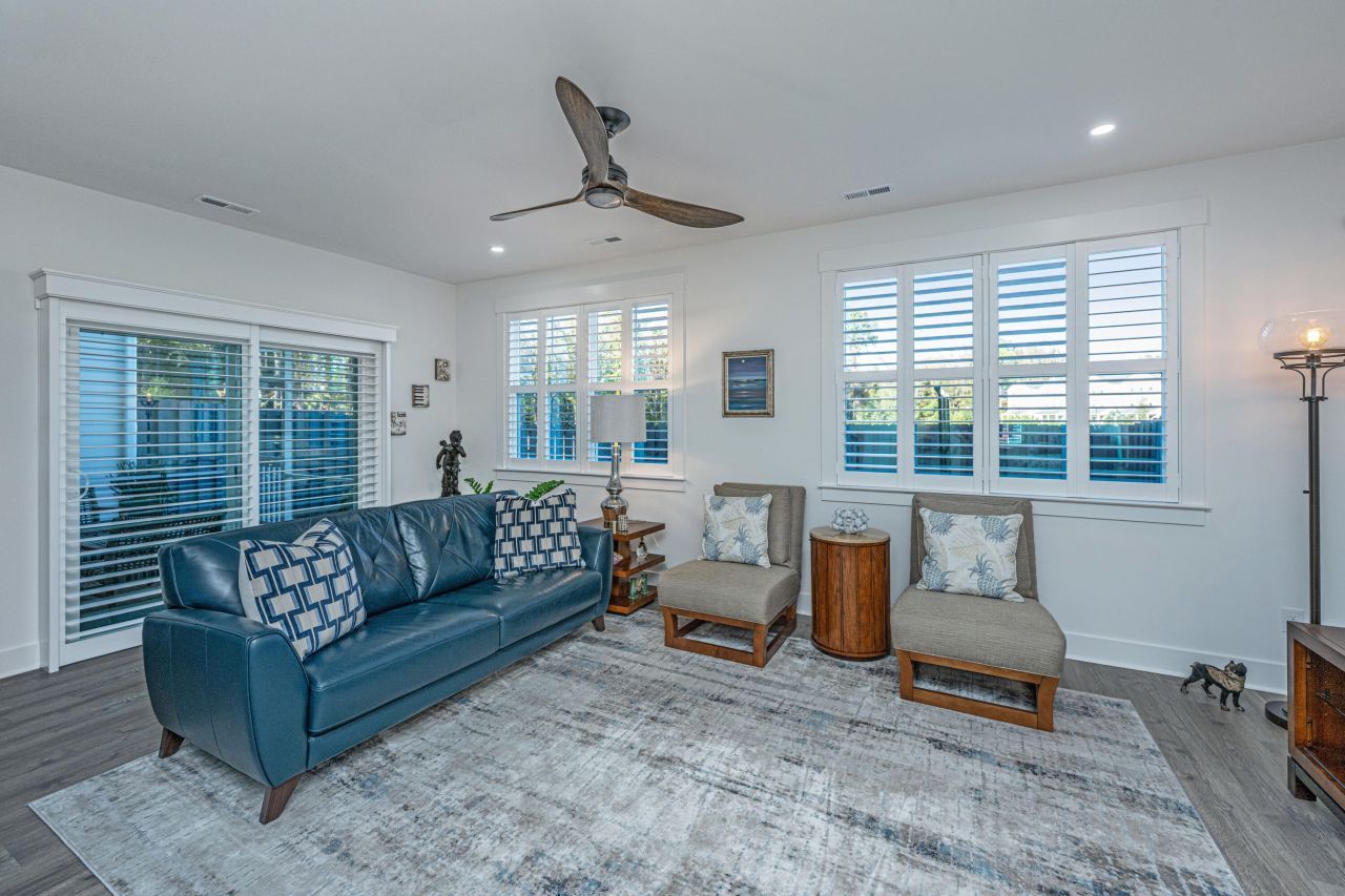 204 Saunter Court Photo 15