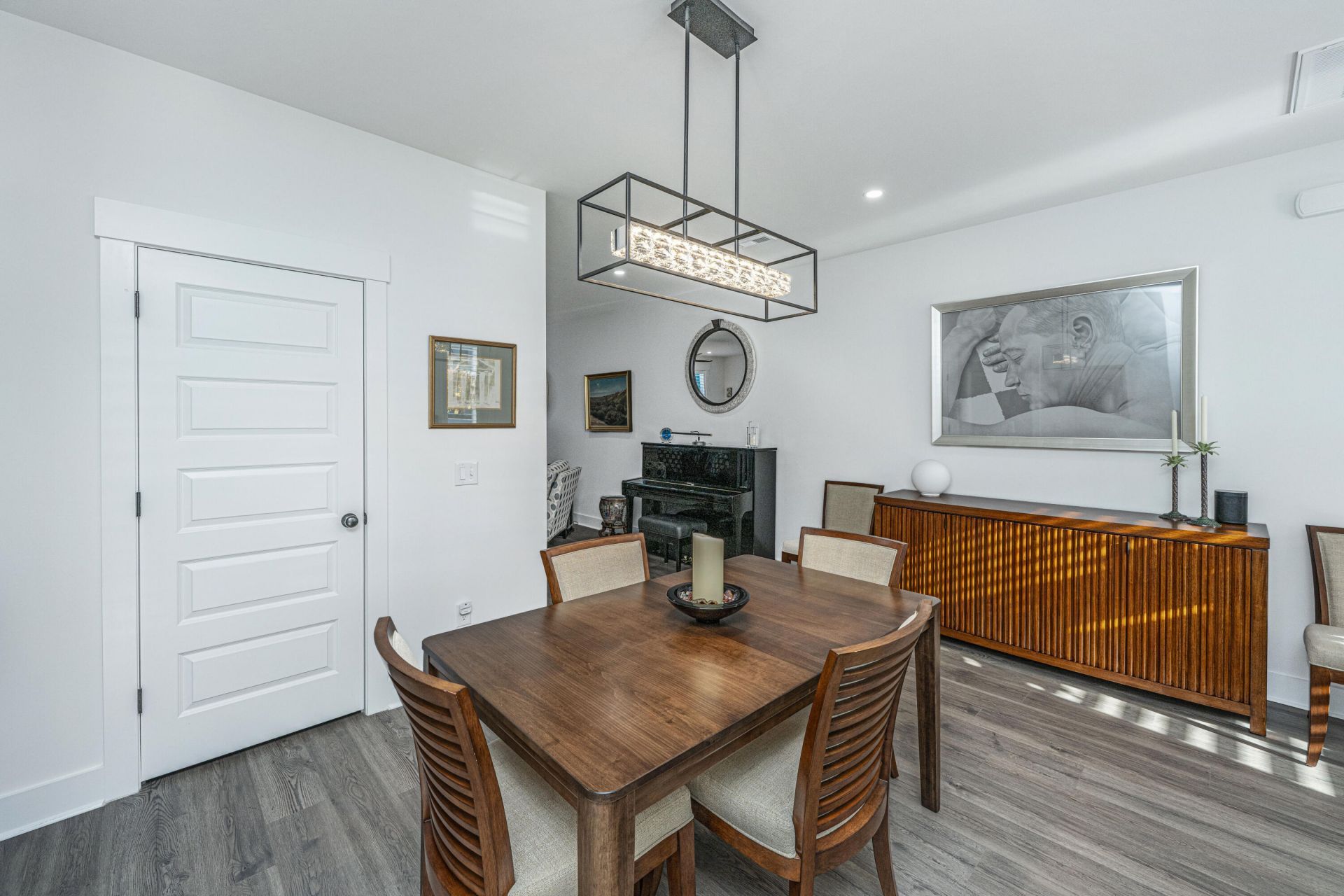 204 Saunter Court Photo 15