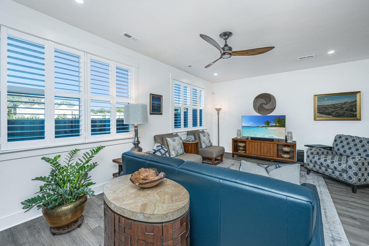 204 Saunter Court Photo 16