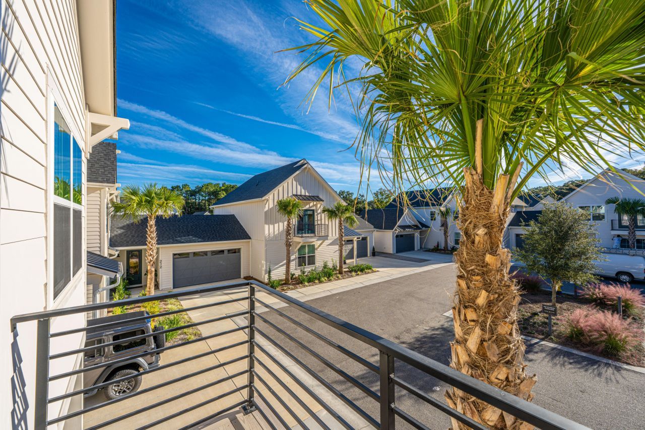 204 Saunter Court Photo 28