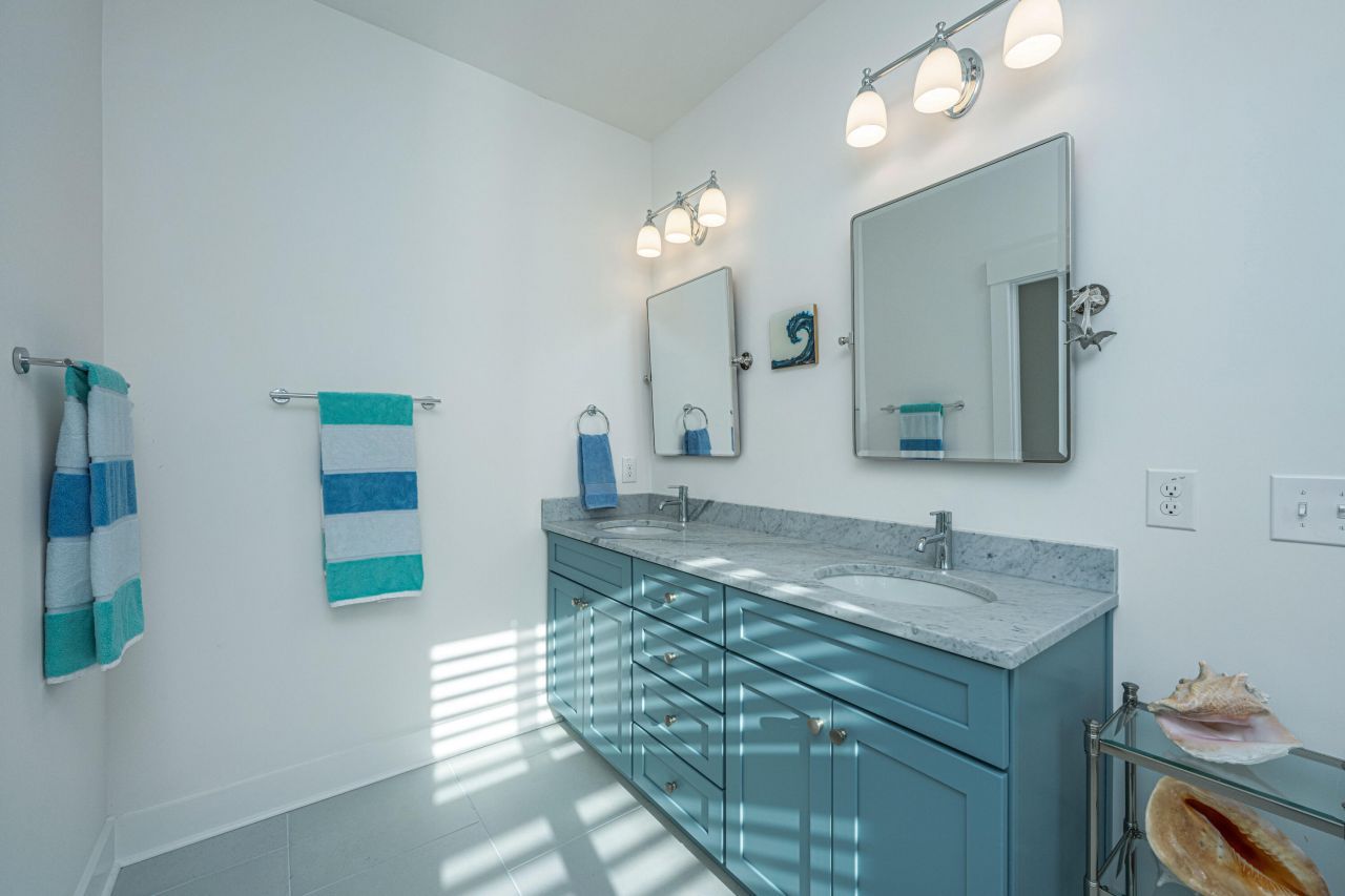 204 Saunter Court Photo 29