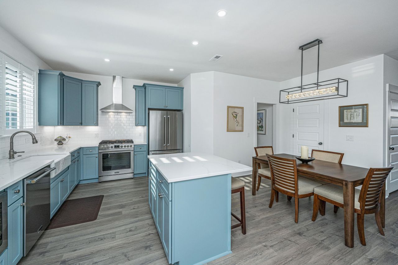 204 Saunter Court Photo 7