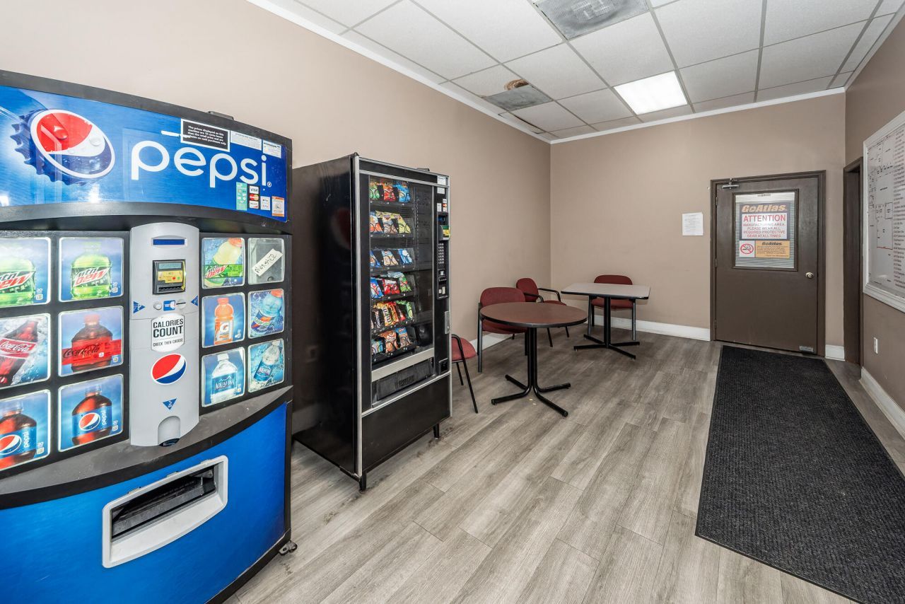 2850 W 5 Th N Street Photo 15