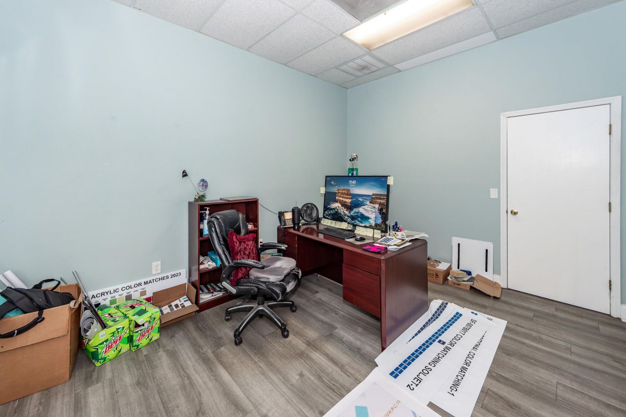 2850 W 5 Th N Street Photo 16