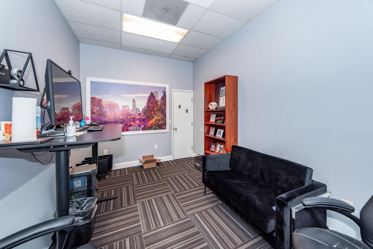 2850 W 5 Th N Street Photo 17