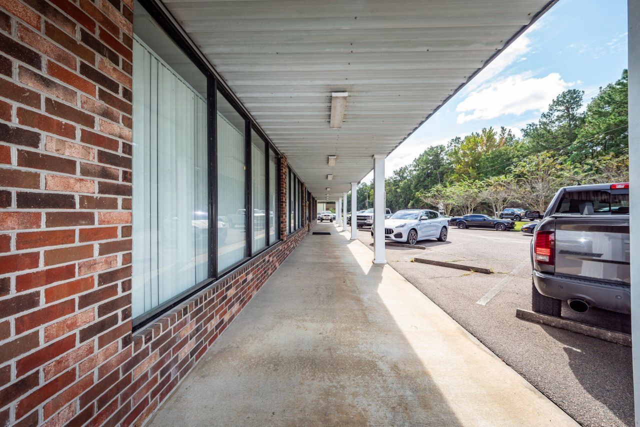 2850 W 5 Th N Street Photo 5