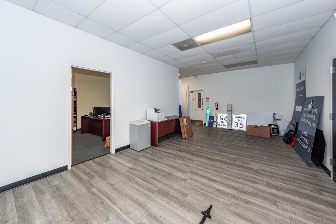 2850 W 5 Th N Street Photo 9