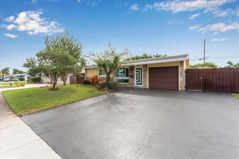 230 NE 58th St, Fort Lauderdale, FL 33334 Main Photo