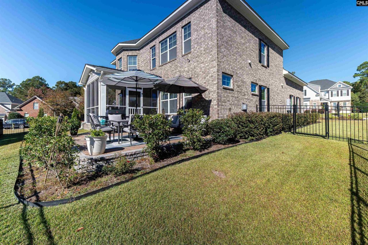 905 Knowles Loop Photo 11