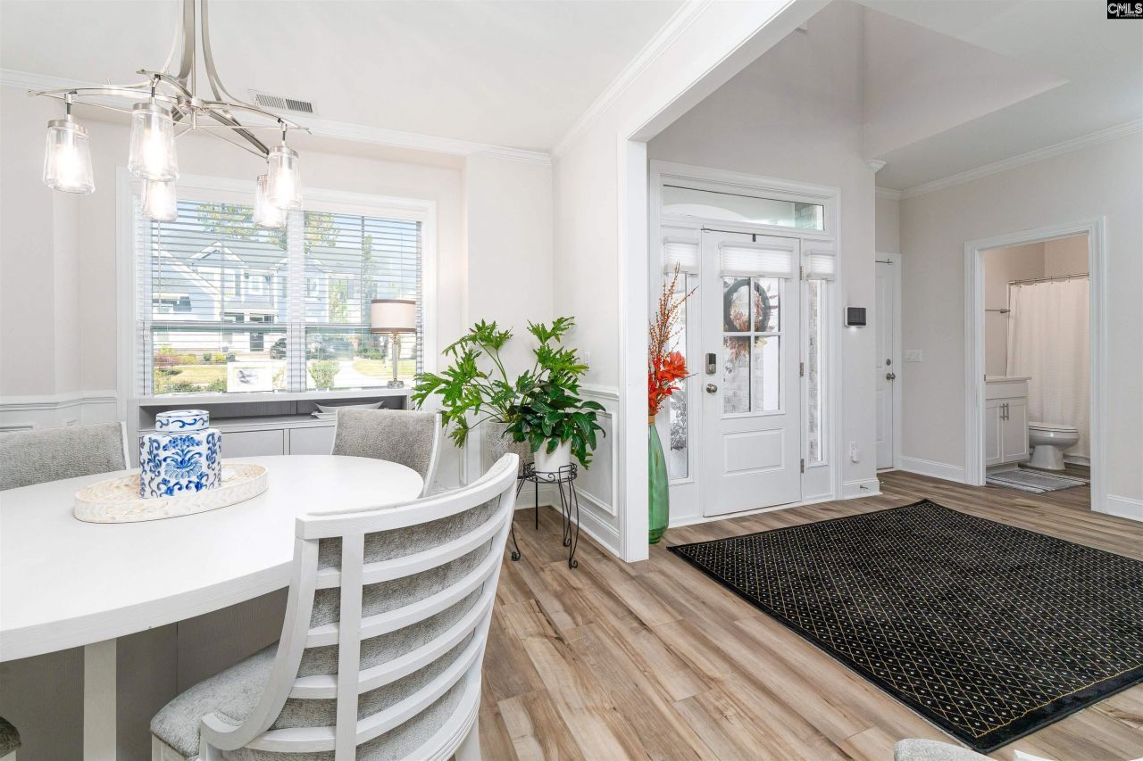 905 Knowles Loop Photo 16