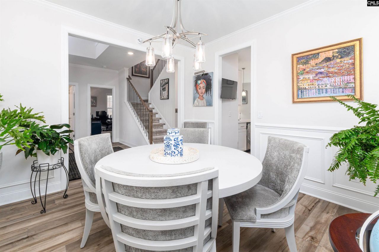 905 Knowles Loop Photo 17