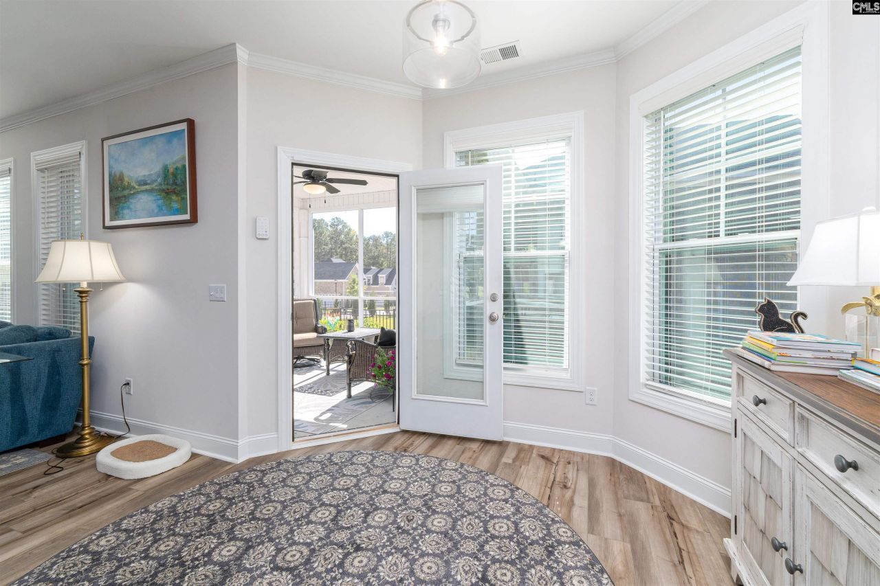 905 Knowles Loop Photo 25