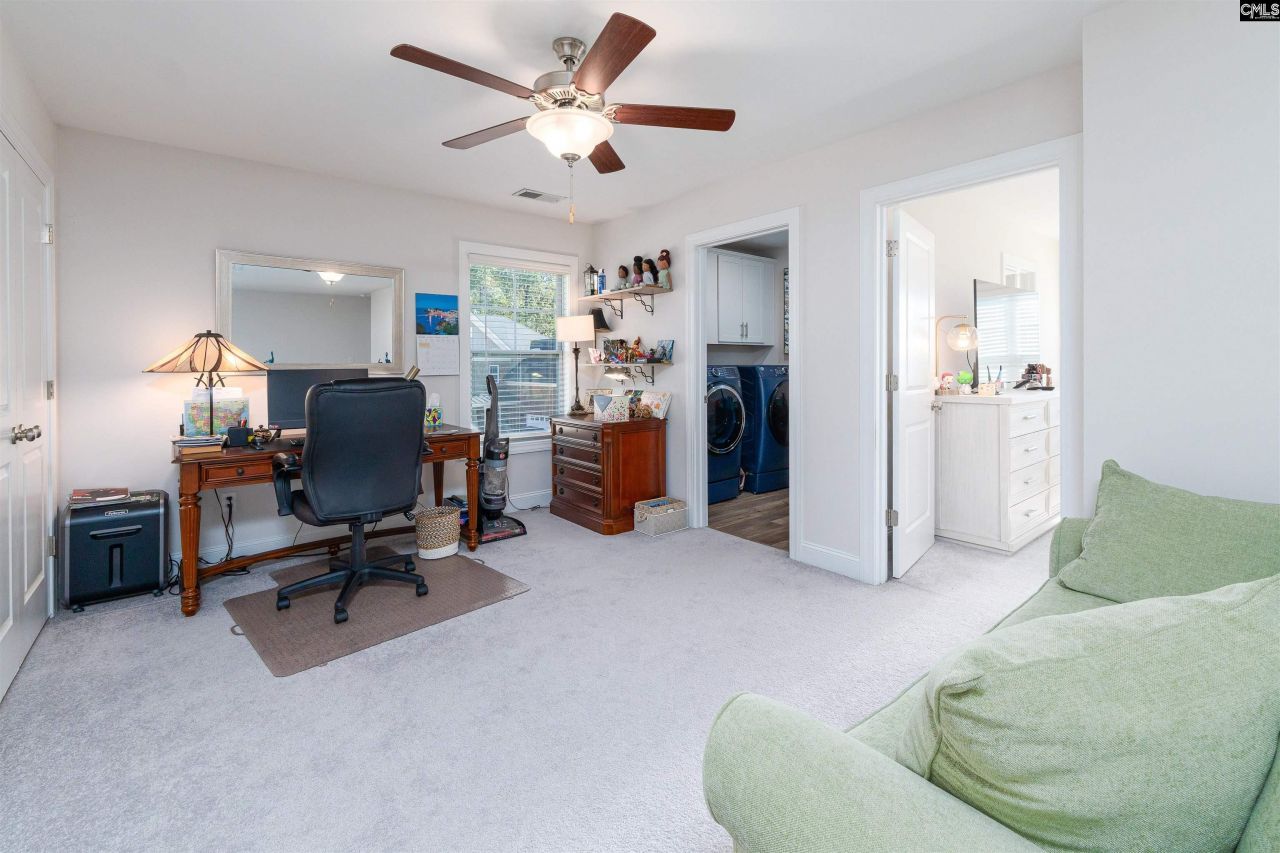 905 Knowles Loop Photo 33