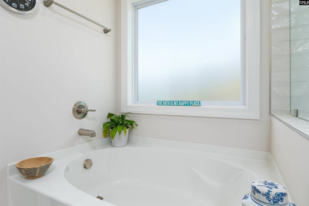 905 Knowles Loop Photo 41