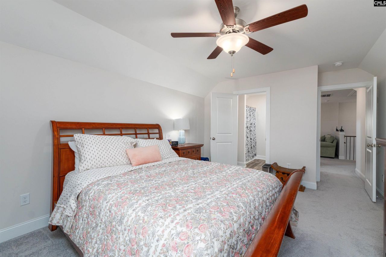 905 Knowles Loop Photo 43