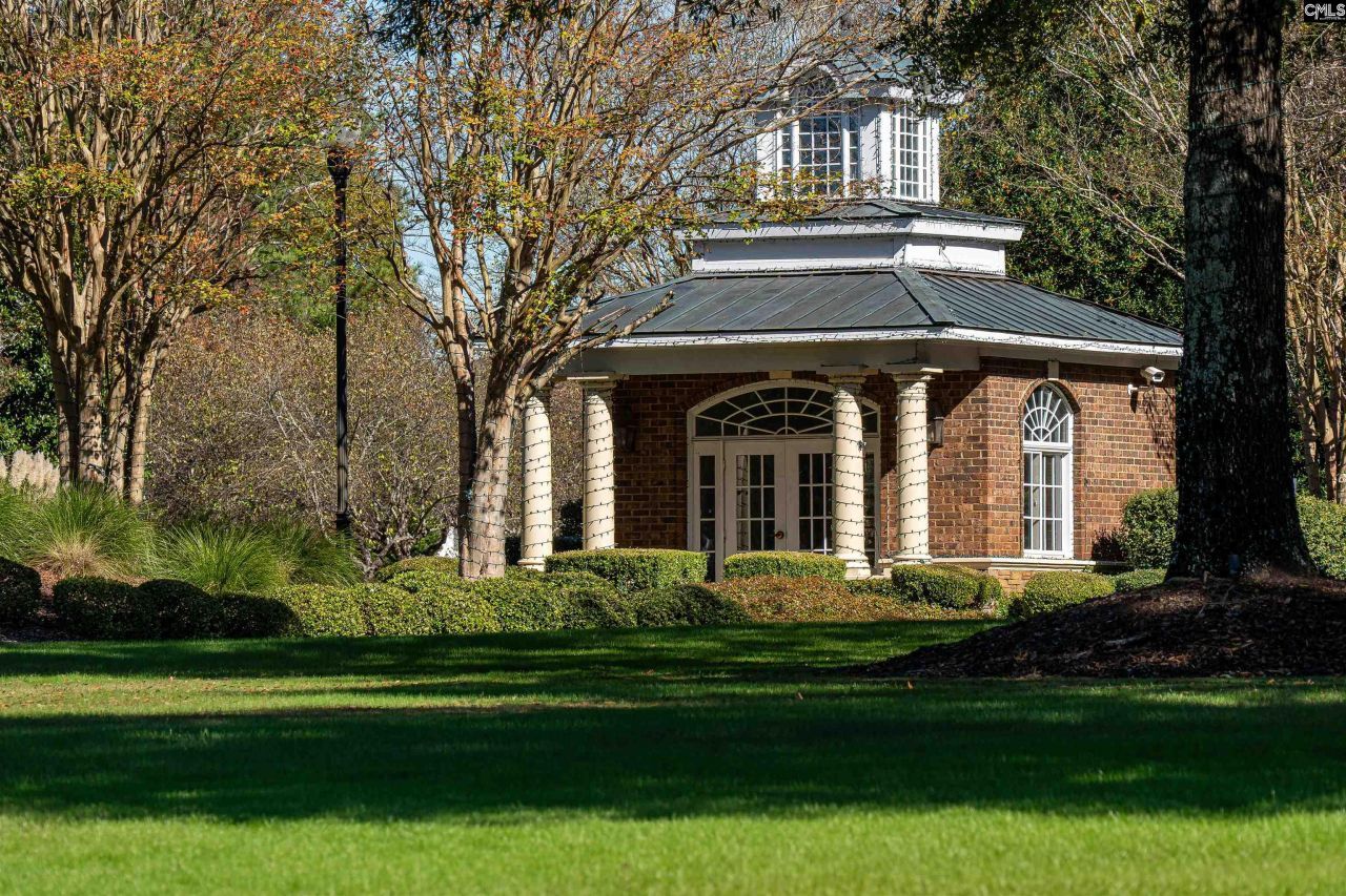 905 Knowles Loop Photo 5