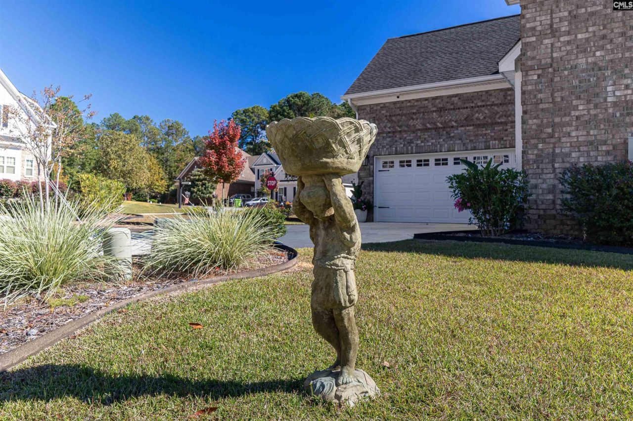 905 Knowles Loop Photo 9