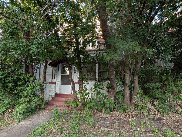 3321 Hennepin Avenue, Minneapolis, MN 55408