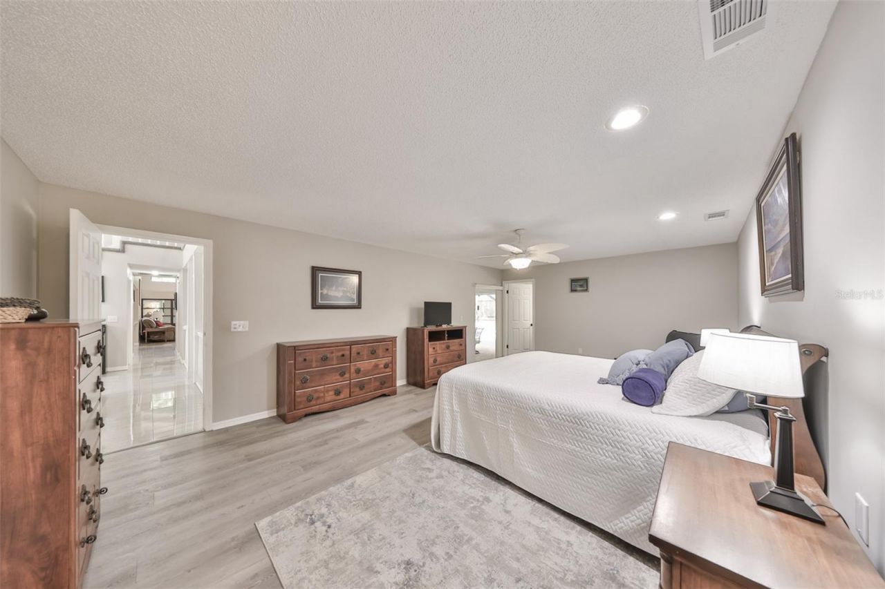 1902 Sweet Bay Court, Plant City, FL 33566 Photo