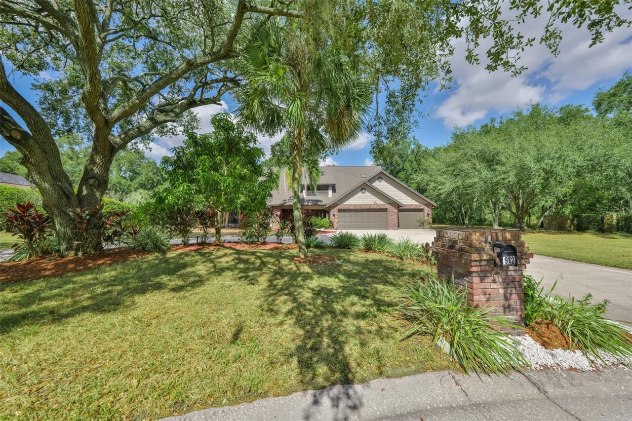 1902 Sweet Bay Court, Plant City, FL 33566 Photo