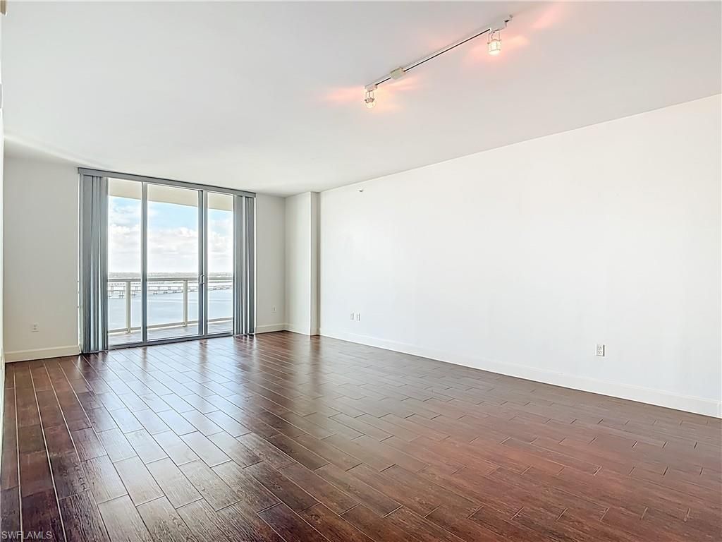 3000 Oasis Grand Blvd, Unit 2604, Fort Myers, FL 33916 Photo