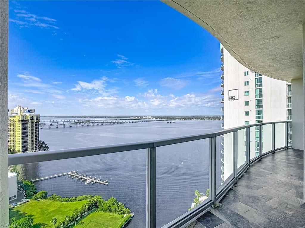 3000 Oasis Grand Blvd, Unit 2604, Fort Myers, FL 33916 Photo