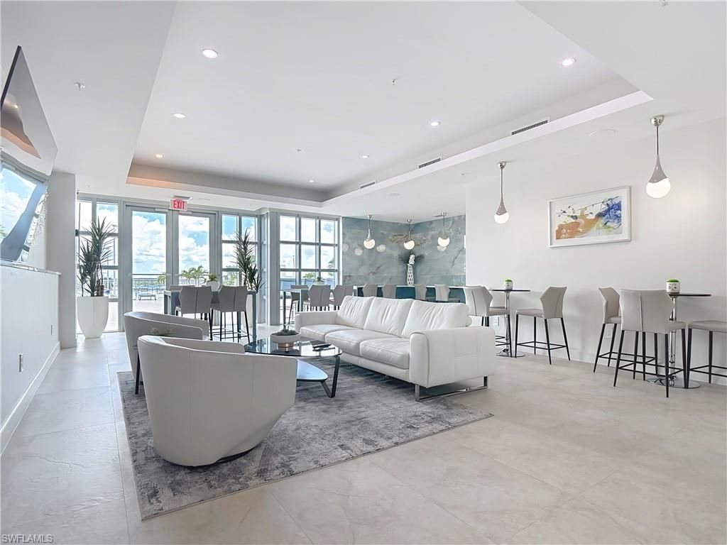 3000 Oasis Grand Blvd, Unit 2604, Fort Myers, FL 33916 Photo