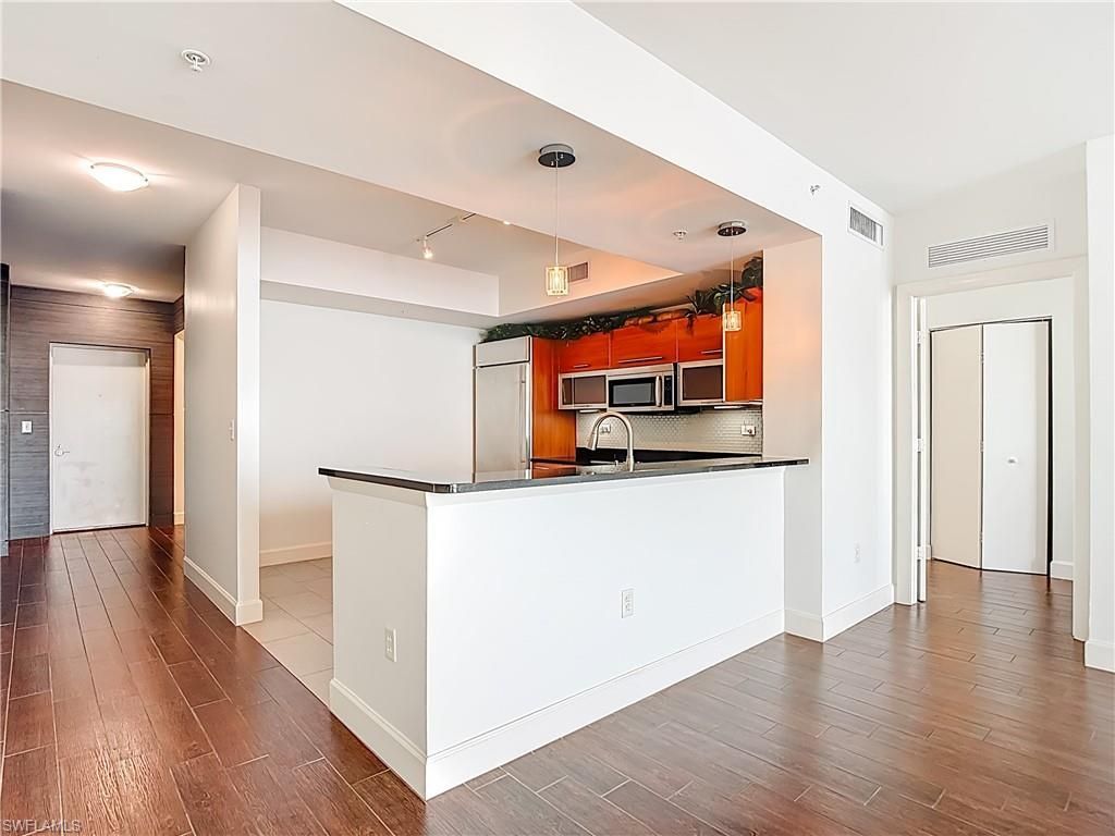 3000 Oasis Grand Blvd, Unit 2604, Fort Myers, FL 33916 Photo