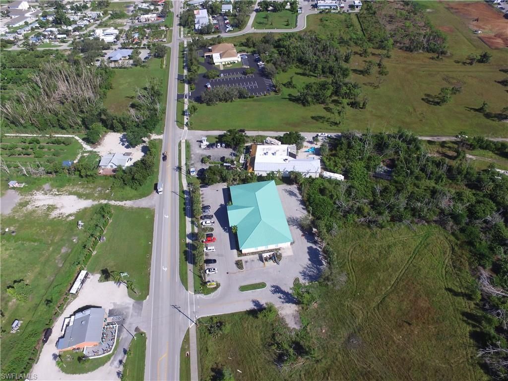 10250 Stringfellow Rd, Saint James City, FL 33956 Photo