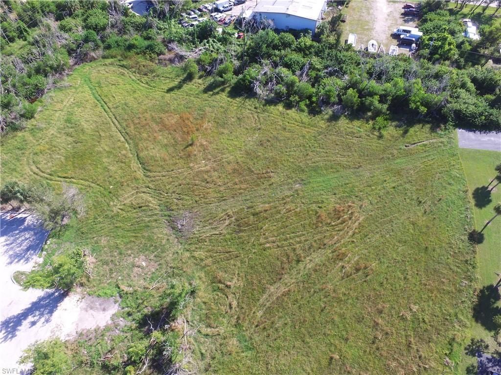 10250 Stringfellow Rd, Saint James City, FL 33956 Photo