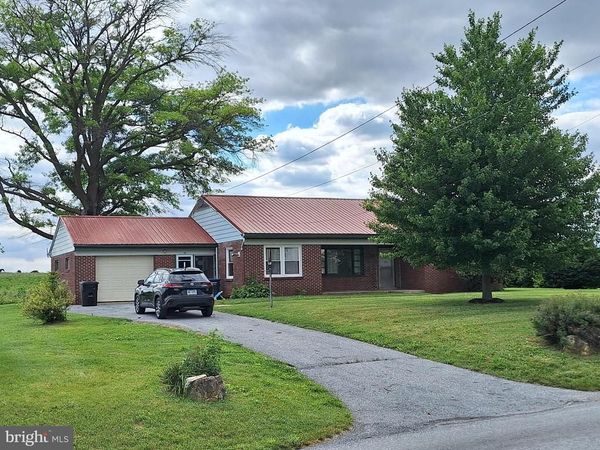 12 S KINZER ROAD, KINZERS, PA 17535