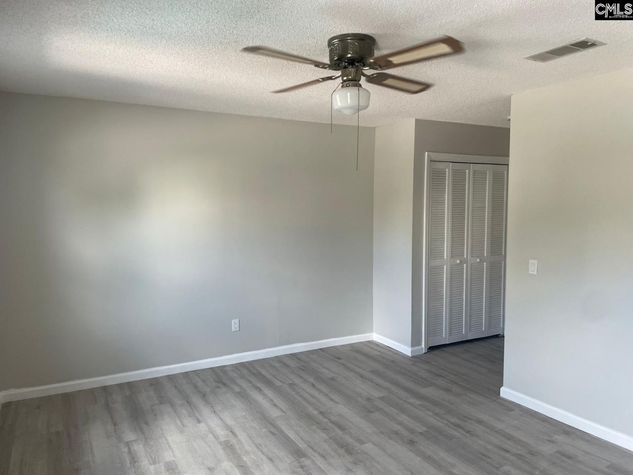 153 Lionsgate Drive  Photo 13