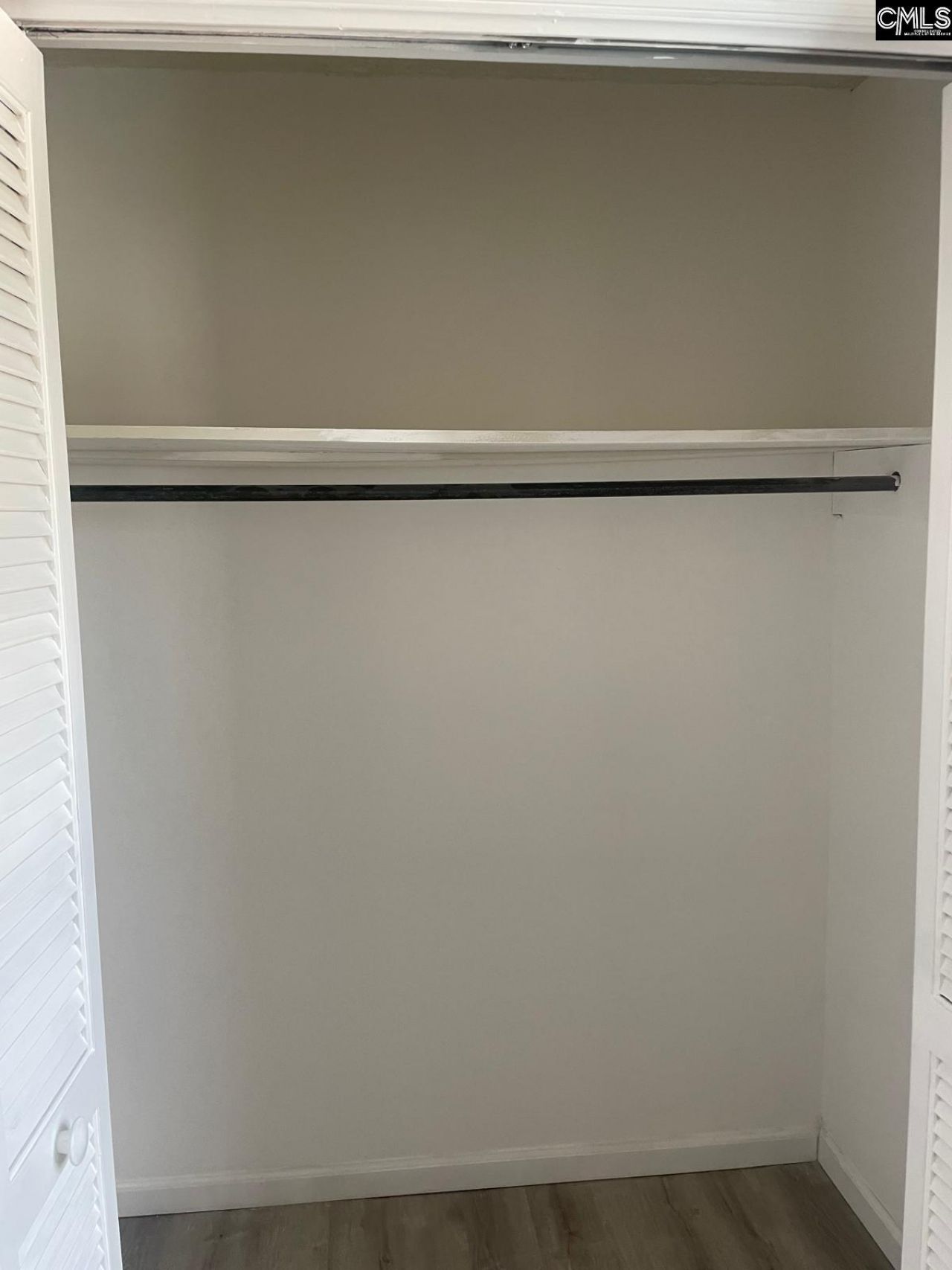 153 Lionsgate Drive  Photo 23