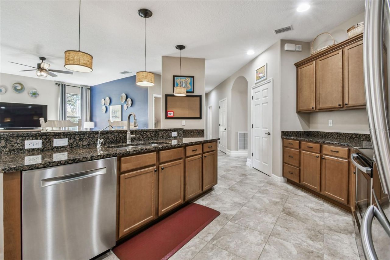 15613 N Himes Avenue, Tampa, FL 33618 Photo