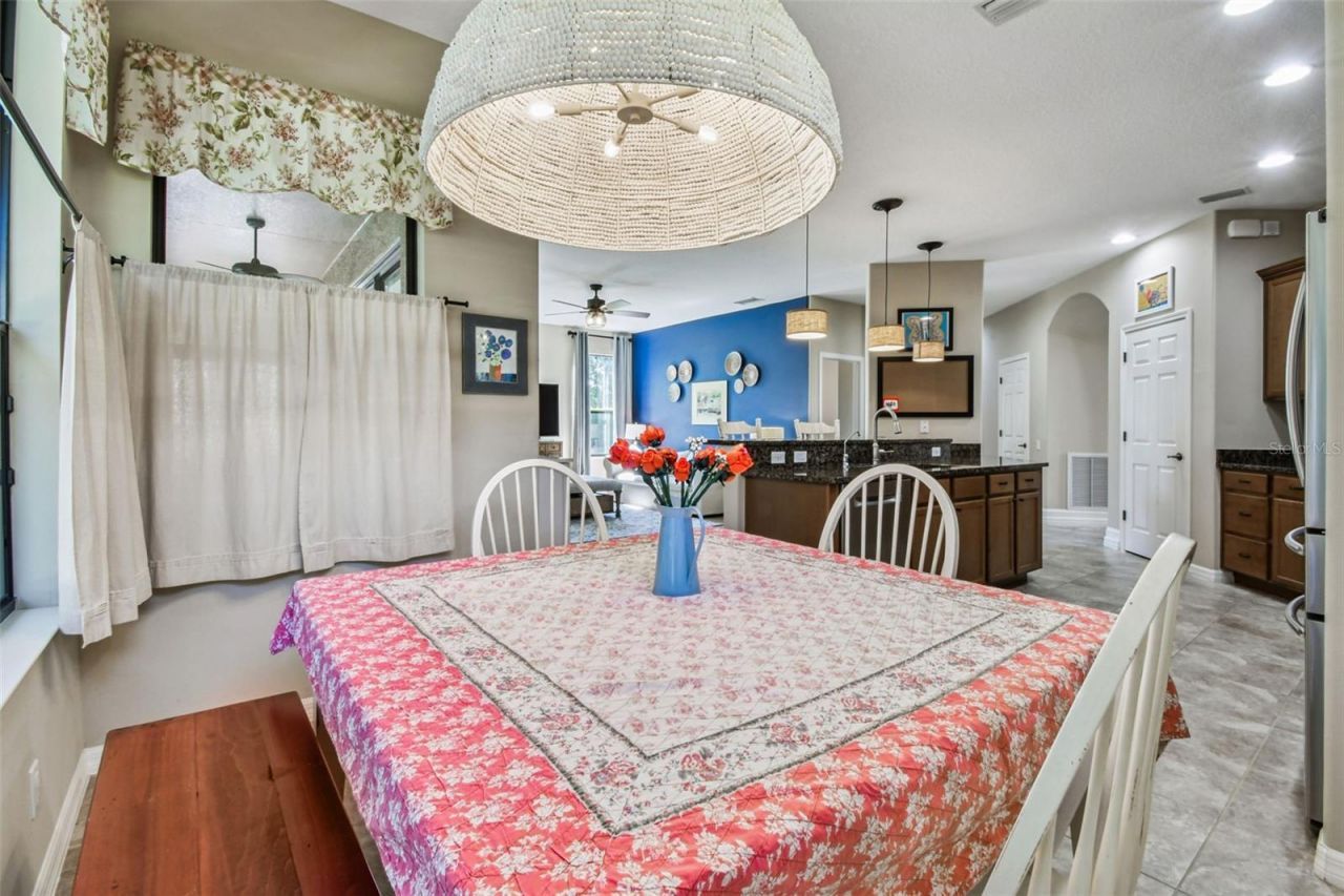 15613 N Himes Avenue, Tampa, FL 33618 Photo