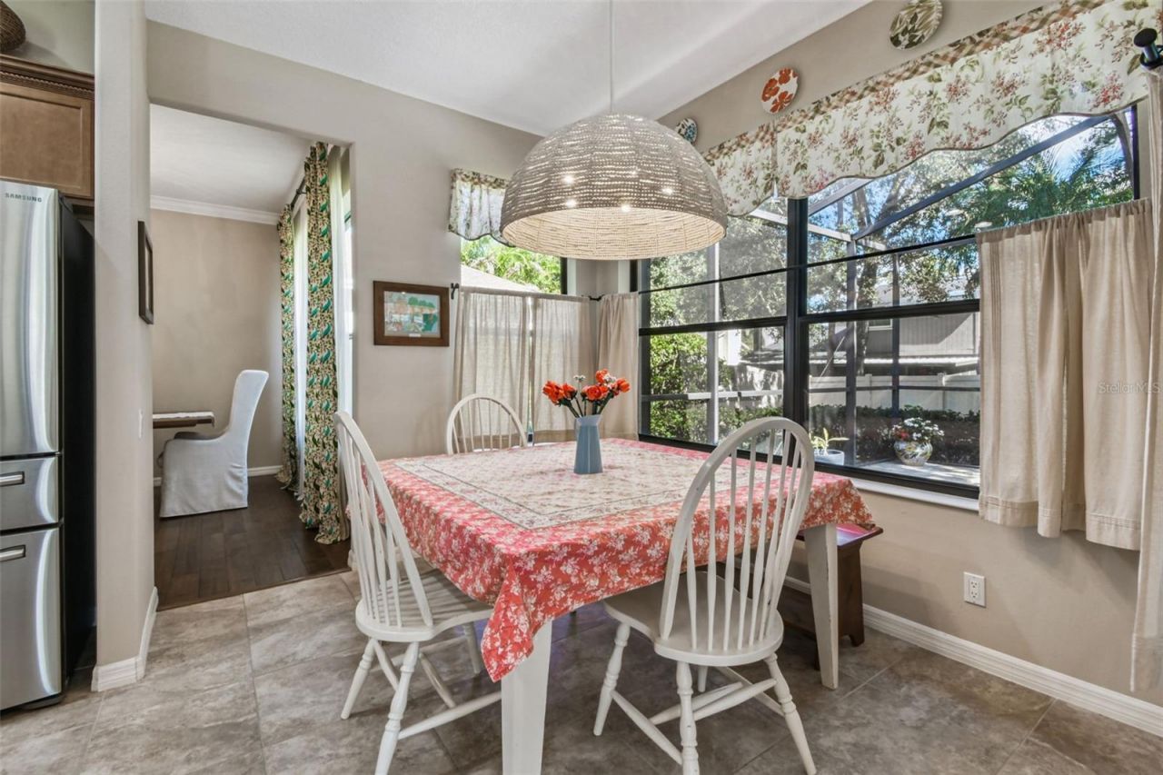 15613 N Himes Avenue, Tampa, FL 33618 Photo