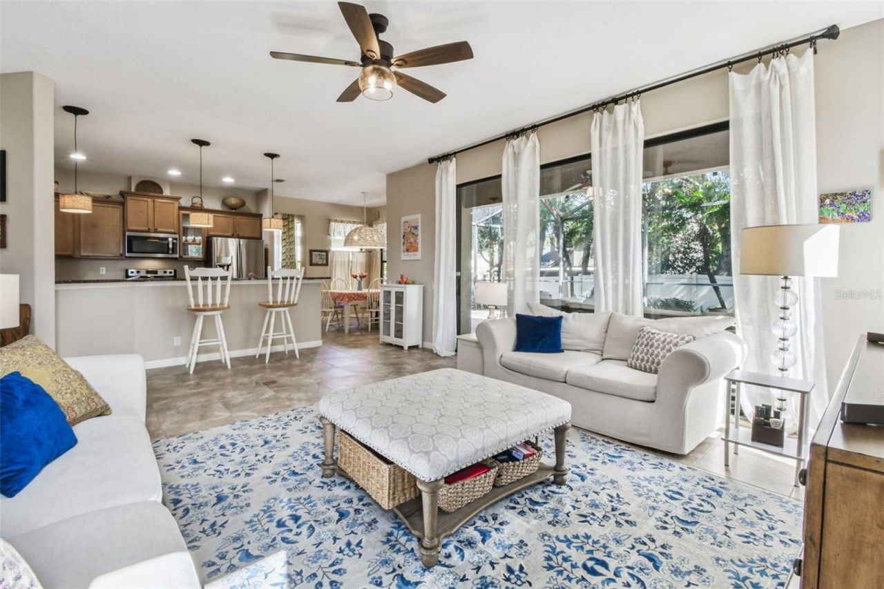 15613 N Himes Avenue, Tampa, FL 33618 Photo