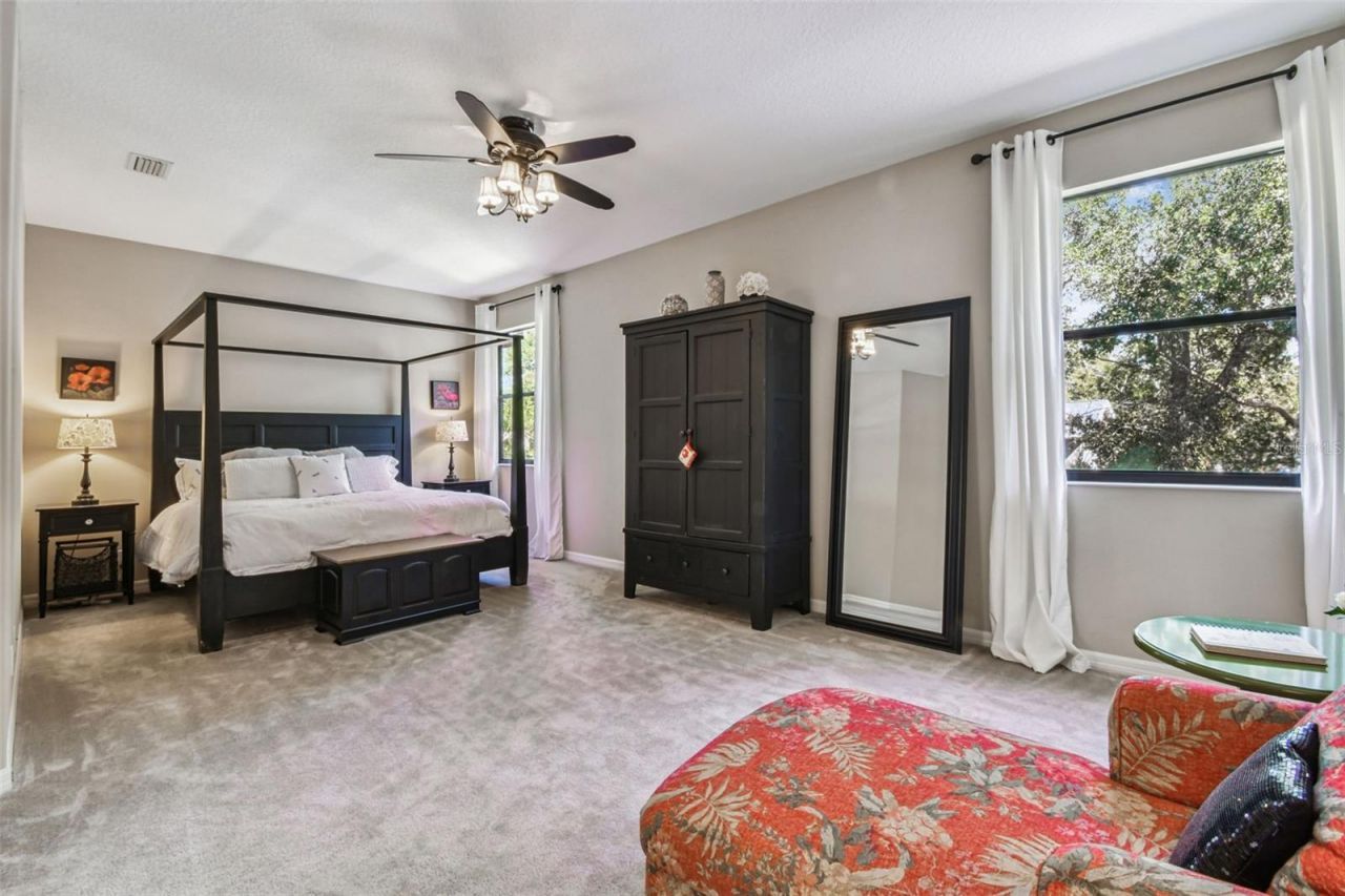 15613 N Himes Avenue, Tampa, FL 33618 Photo