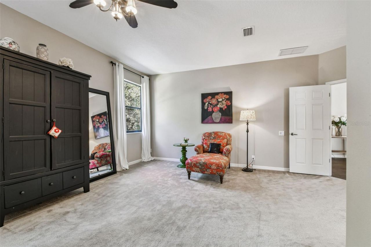 15613 N Himes Avenue, Tampa, FL 33618 Photo