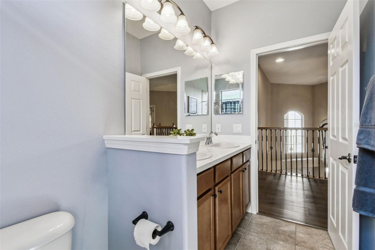 15613 N Himes Avenue, Tampa, FL 33618 Photo