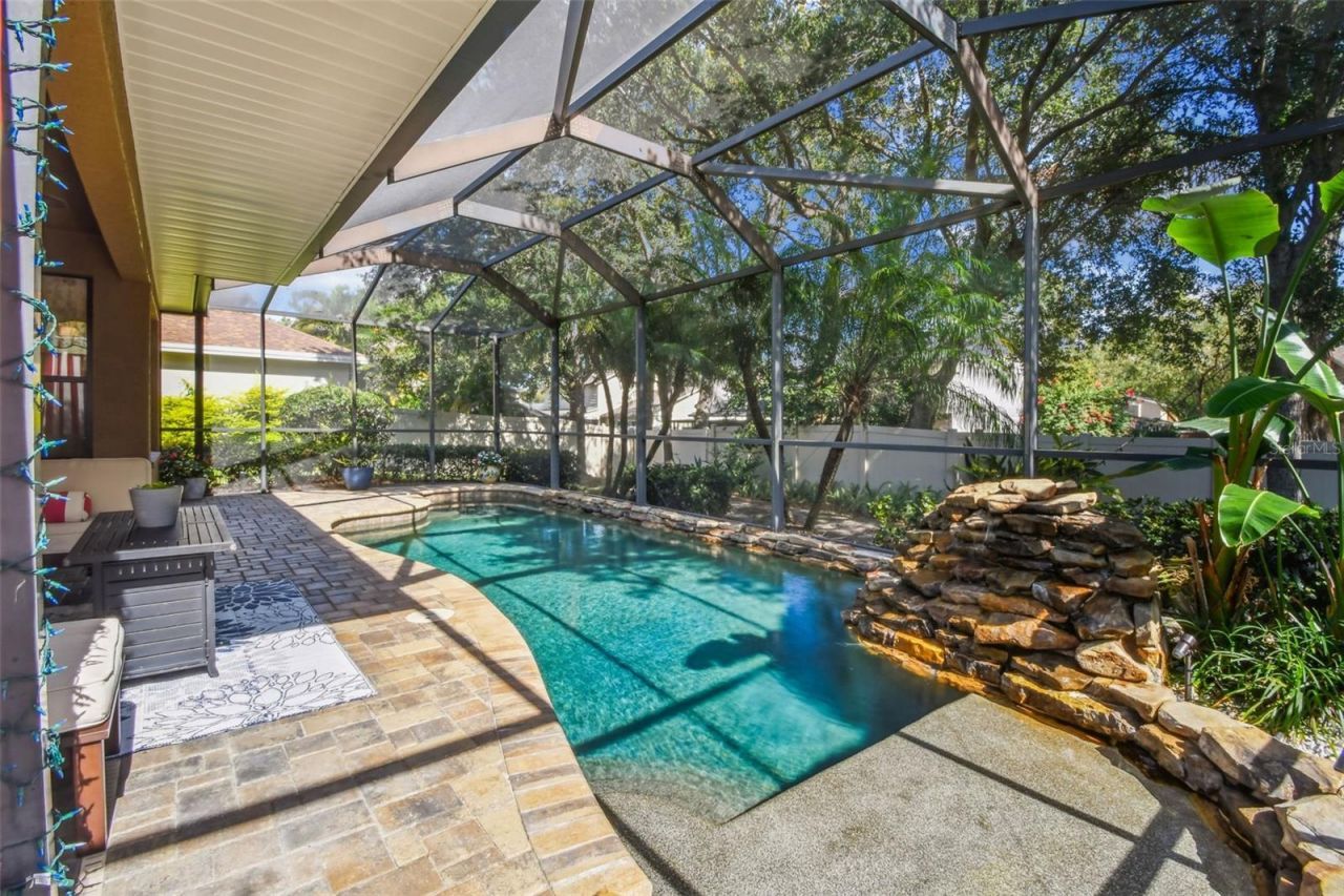 15613 N Himes Avenue, Tampa, FL 33618 Photo