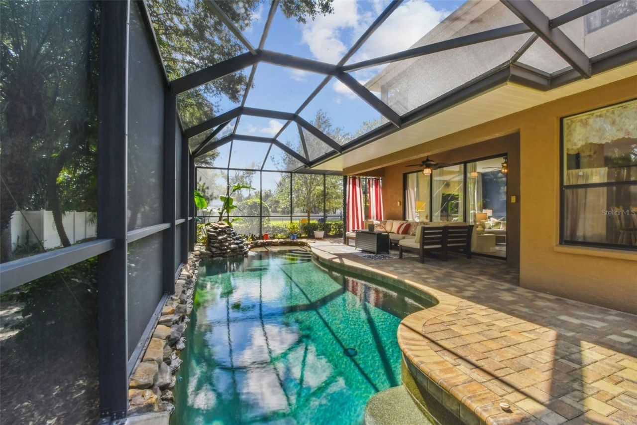 15613 N Himes Avenue, Tampa, FL 33618 Photo